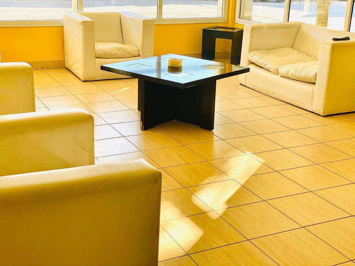 Hotel Tandil Puerto Madryn Eksteriør bilde