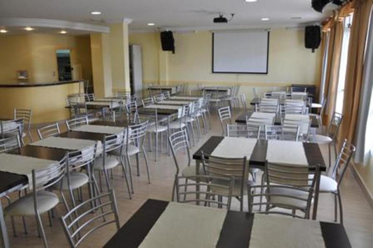 Hotel Tandil Puerto Madryn Eksteriør bilde