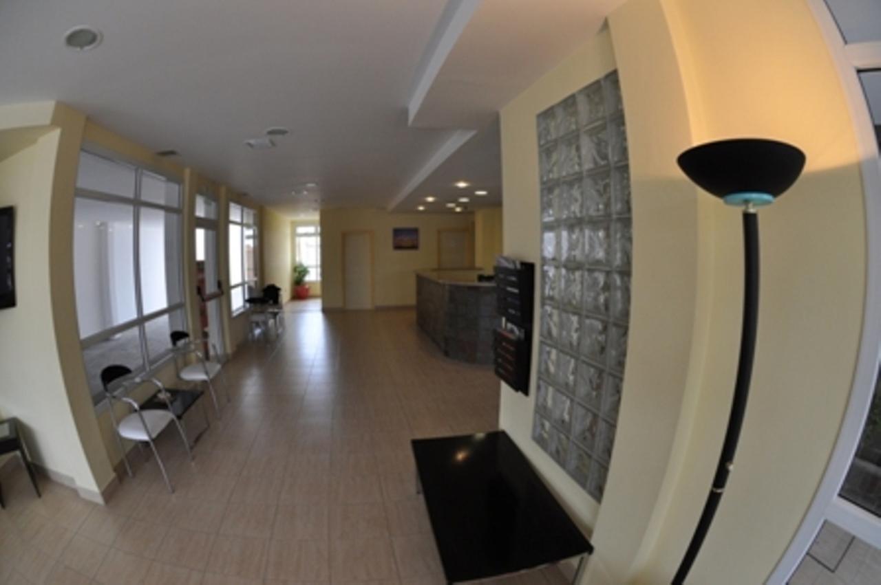 Hotel Tandil Puerto Madryn Eksteriør bilde